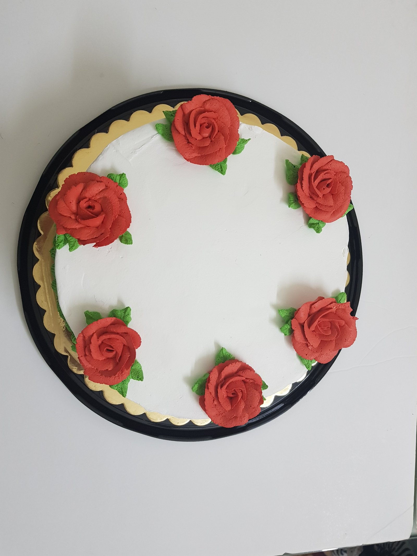 Red Flower Cake - Decorated Cake by rincondulcebysusana - CakesDecor